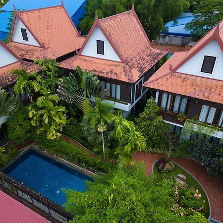 Golden Vishnu Villa Siem Reap Exterior foto